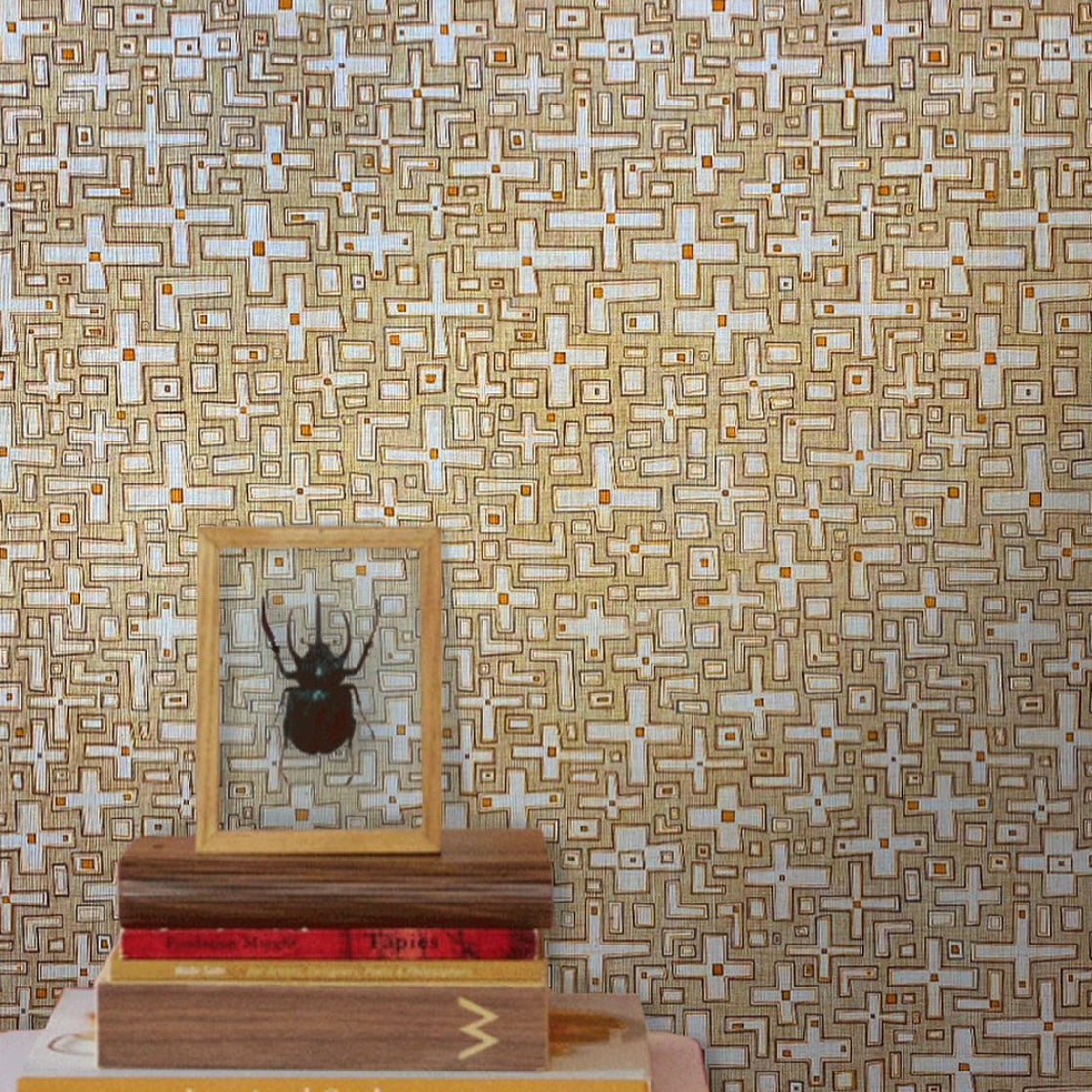 Hot Cross Mama - Old Gold